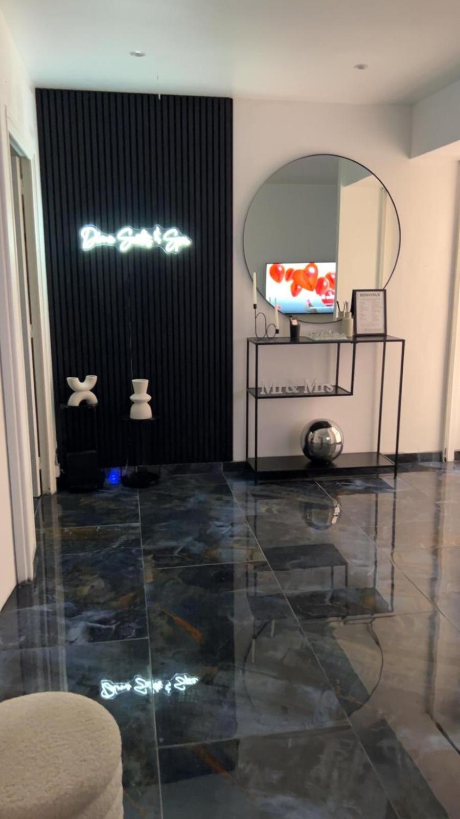 Dima Suite Jacuzzi Privatif Vedene Exterior photo